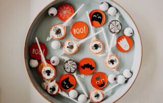 The Dental Health Halloween Debate: Should Kids Eat All Their Candy at Once, or Spread It Out?